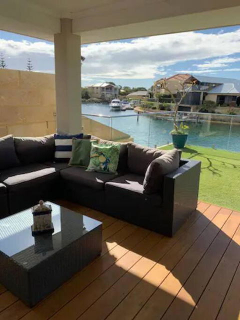 Sandpiper Island Tranquil Waterfront Views & Jetty - Lennox Head Accommodation 2