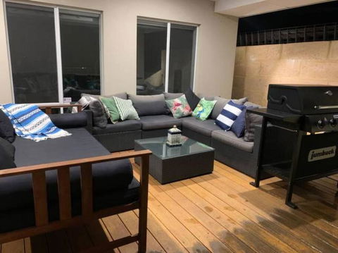 Sandpiper Island Tranquil Waterfront Views & Jetty - Lennox Head Accommodation 3