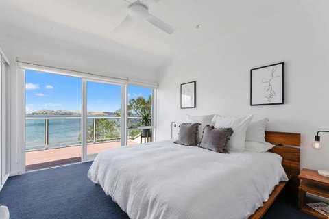 Sandy Bay Beachfront Oasis Direct Beach Access - Lennox Head Accommodation 3