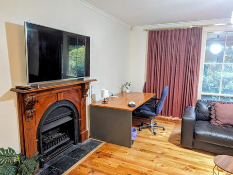 Spacious, Modern & Stylish Vacation Home - Lennox Head Accommodation 2