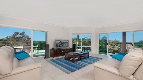 Surfside - Lennox Head Accommodation 3