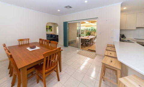 Beachside At Normanville - 7 Ronald Street - Lennox Head Accommodation 2