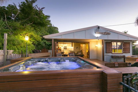 Beachside Cottages - Lennox Head Accommodation 0