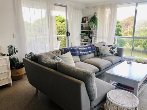Beachy, Bright, And The Best Location On The GC! - Lennox Head Accommodation 3