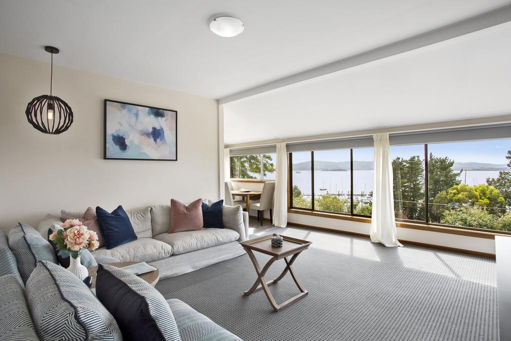Beauty Point TAS Lennox Head Accommodation