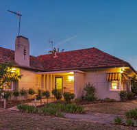 Benson House  Benson Lodge - Lennox Head Accommodation