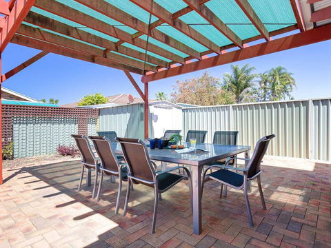 Blue Bay, 83a Rocky Point Road - Foxtel & Air Conditioning Downstairs - Lennox Head Accommodation 2