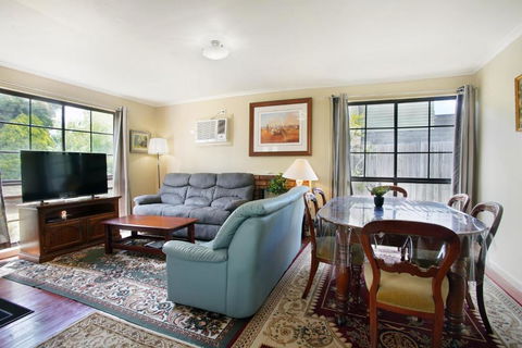 Three Bedroom Sweet Retreat In Coburg - Lennox Head Accommodation 0