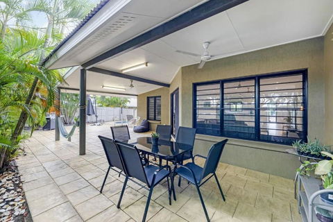 Ah Mat Bungalow - Tropical Darwin Stay With Pool - Lennox Head Accommodation 3