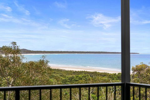 YARABIN - Luxury Home With Ocean Views - Lennox Head Accommodation 1