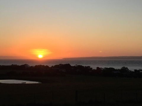 YOLO- Beach-house Views, Near Penguins, Nbn! - Lennox Head Accommodation 3