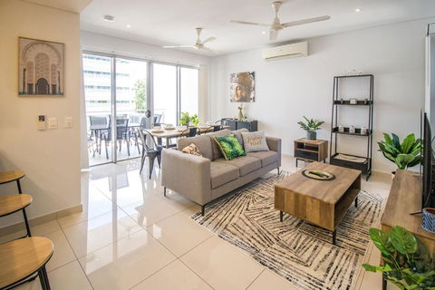 ZEN CENTRAL CBD - Affordable 3-Bdrm Apt In The Heart Of Darwin City - Lennox Head Accommodation 1