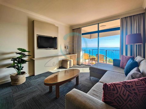 ZEN88 ESPLANADE: 1-BR Top Floor Ocean View Suite - Lennox Head Accommodation 2