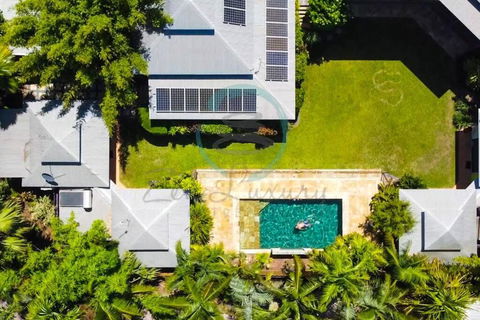 Zenhouse: 6-BR Balinese Tropical Oasis In Nightcliff Central - Lennox Head Accommodation 0